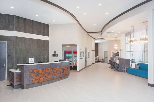 Images Hampton Inn & Suites LAX El Segundo