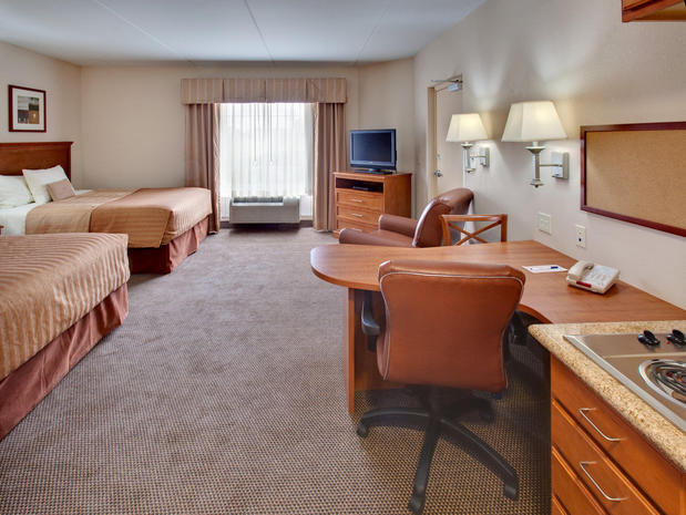Images Candlewood Suites Omaha Airport, an IHG Hotel