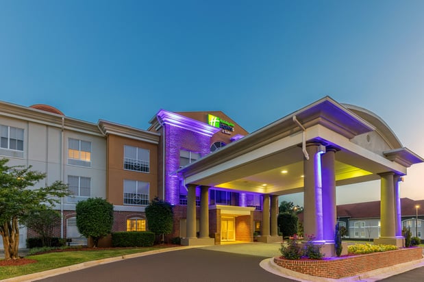 Images Holiday Inn Express & Suites Vicksburg by IHG