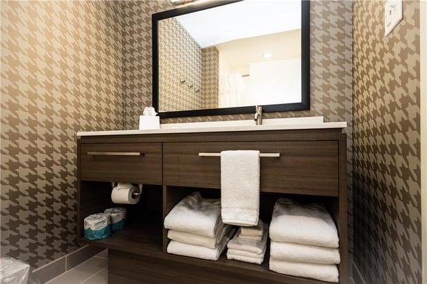 Images Home2 Suites by Hilton Hammond