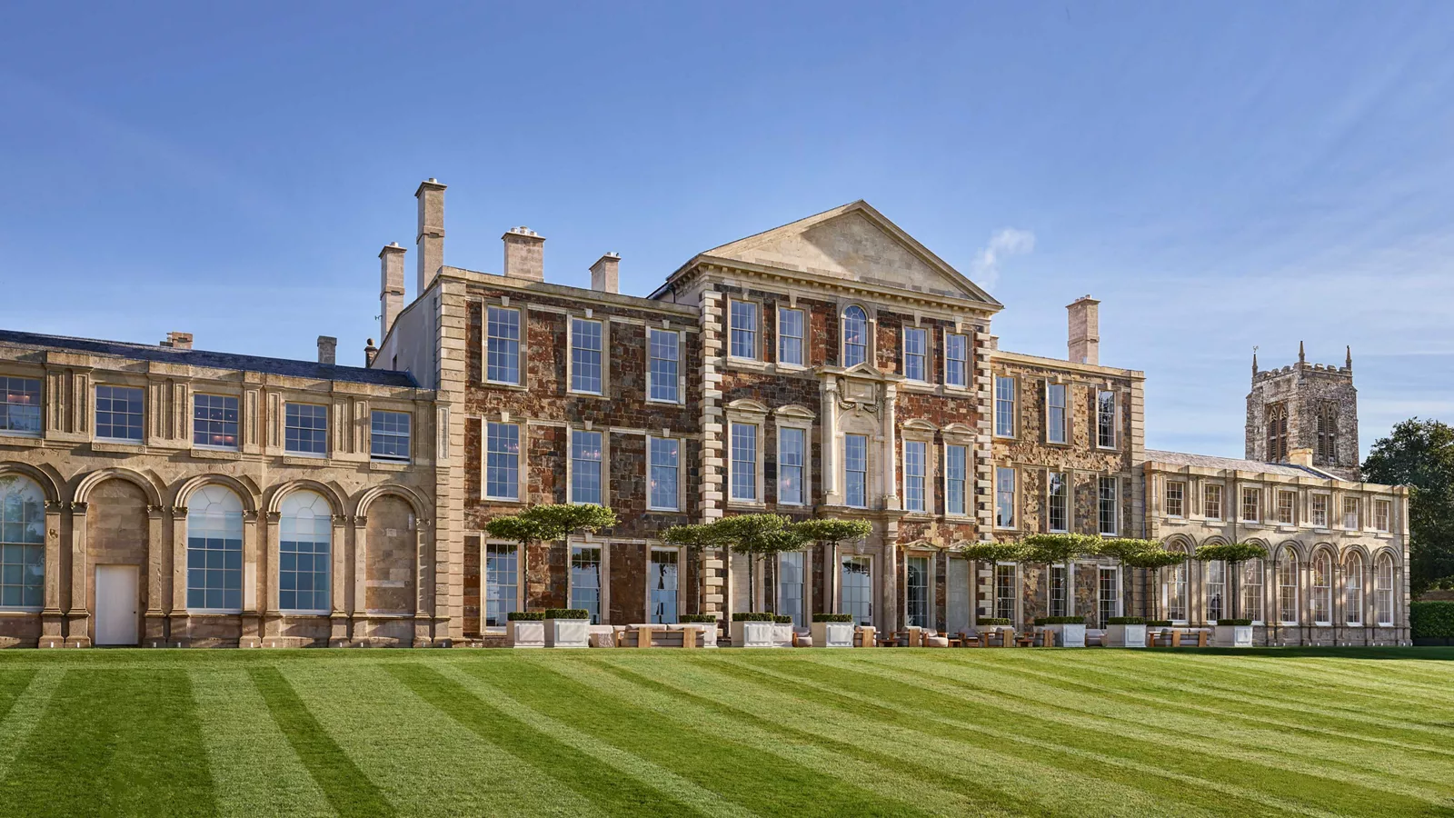 Images RH England | The Gallery at the Historic Aynho Park