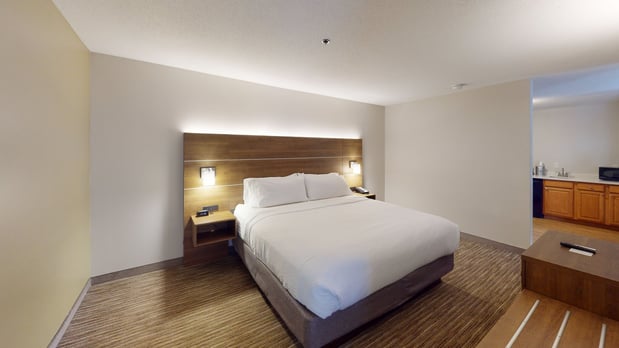 Images Holiday Inn Express South Burlington by IHG