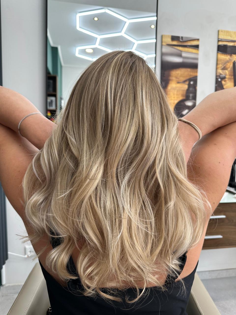 F&M Friseursalon, Unterrather Str. 73 in Düsseldorf