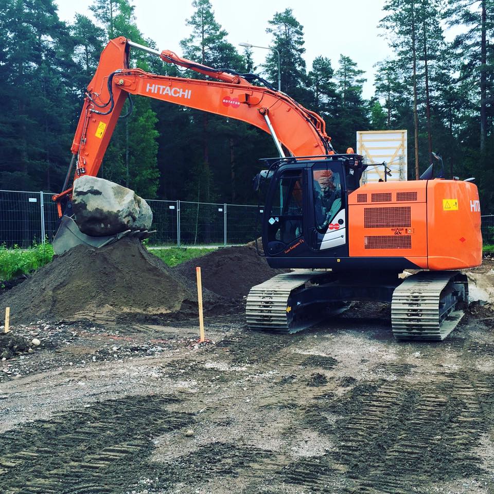 Images Maanrakennus Lassi Kaiponen Oy