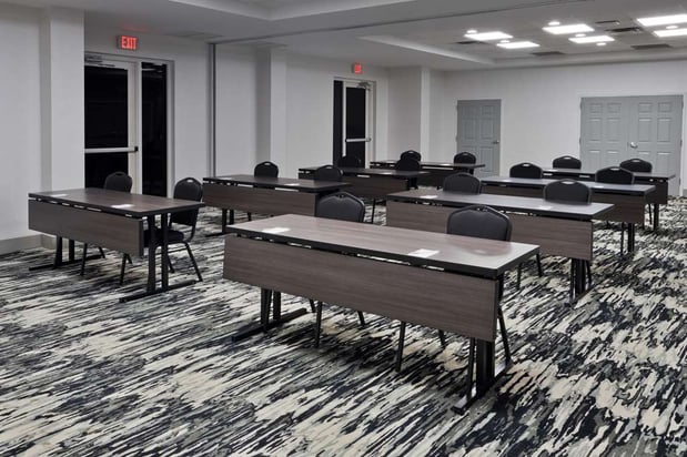 Images Hilton Garden Inn Birmingham/Lakeshore Drive