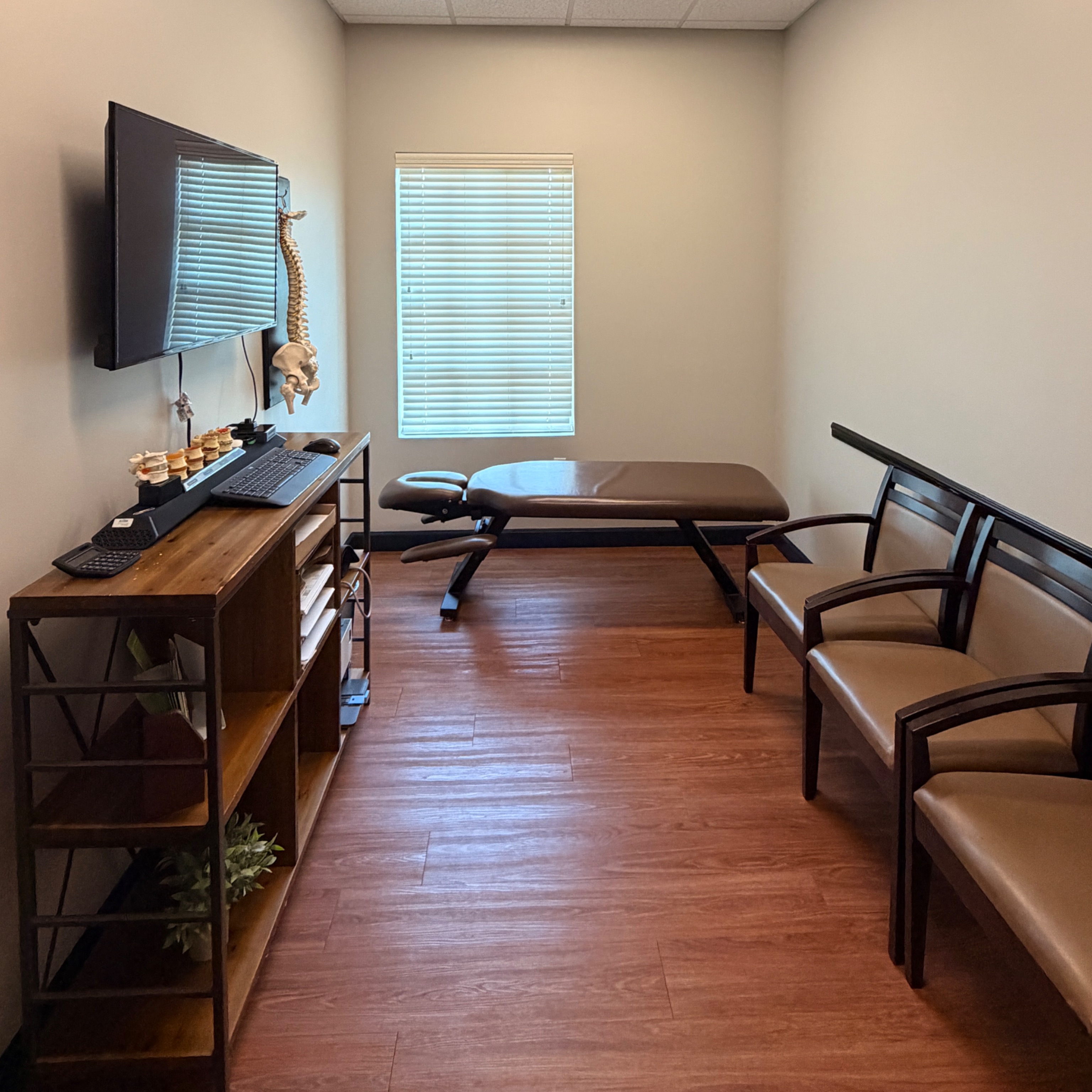 Our consultation room, where the doctor reviews your exam and findings and walks you through your ca 