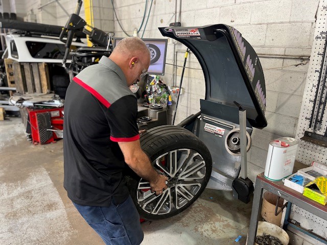 Images Bridgestone Select Tyre & Auto Nambour