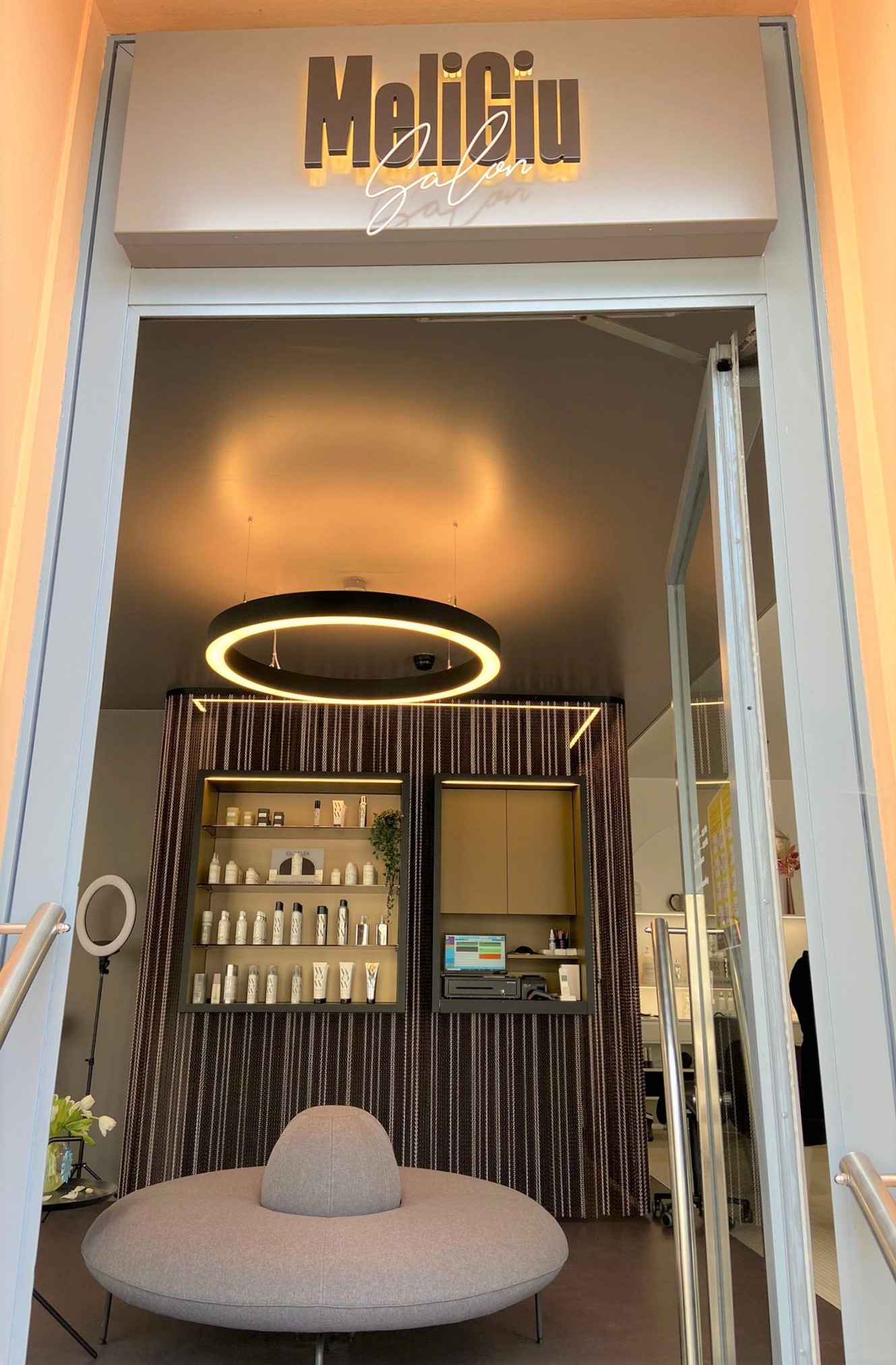 Salon MeliGiu, Herrenacker 5 in Schaffhausen