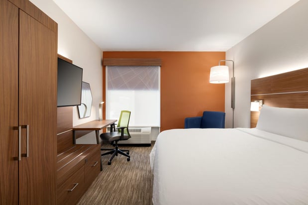 Images Holiday Inn Express & Suites Opelika Auburn by IHG