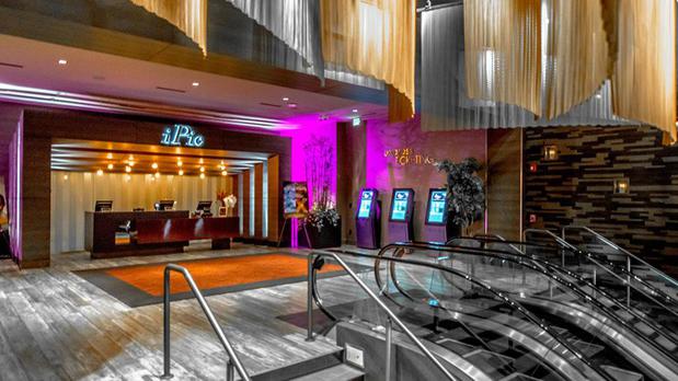 Images IPIC Theaters
