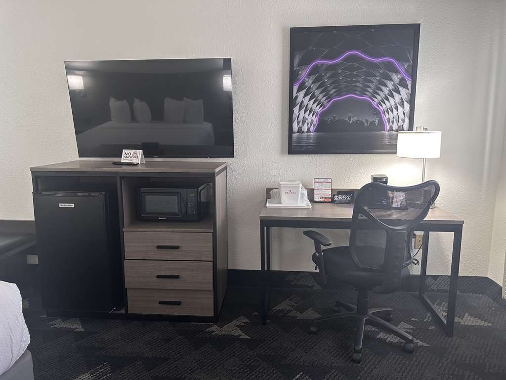 King Guestroom