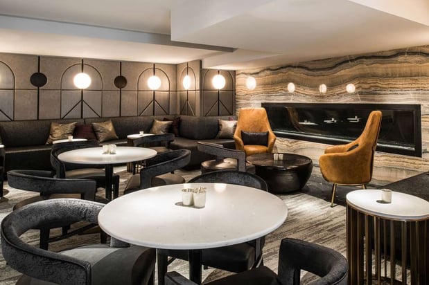Images LondonHouse Chicago, Curio Collection by Hilton