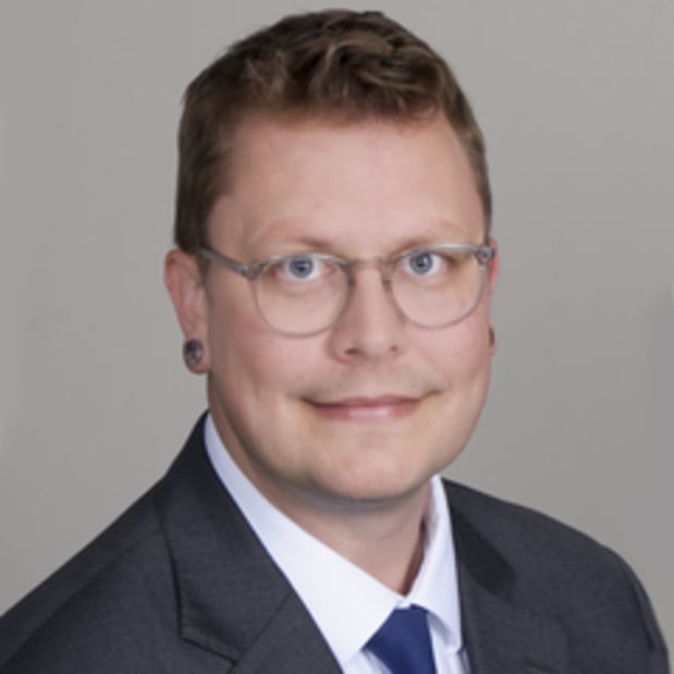 Images Edward Jones - Financial Advisor: Ian Corneille