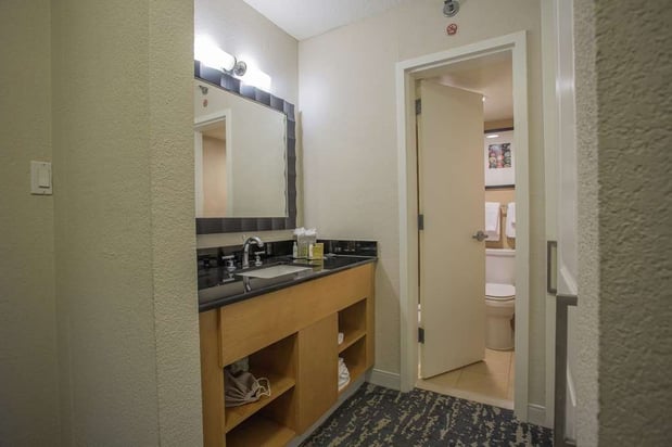 Images DoubleTree by Hilton Hotel Berkeley Marina