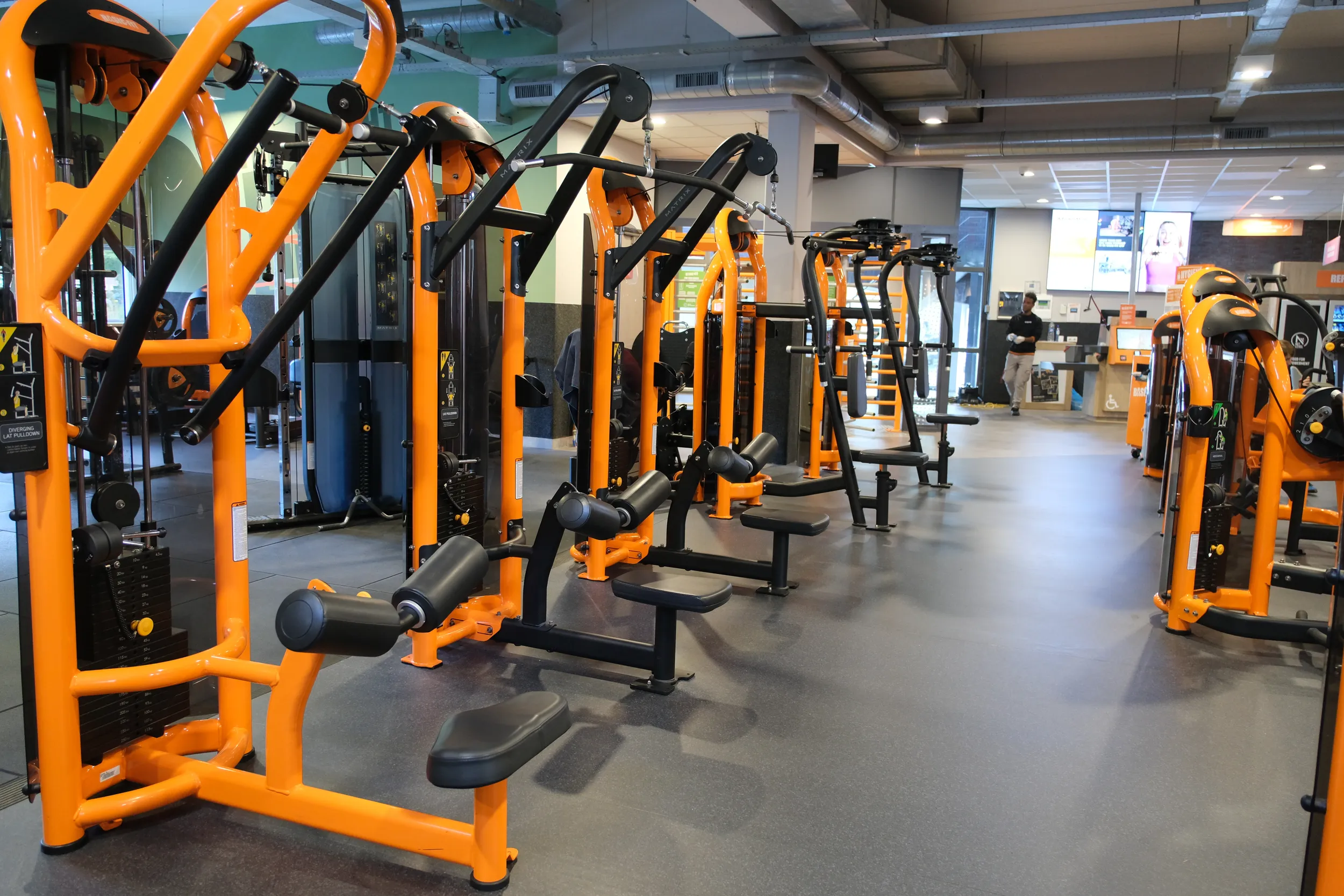 Foto's Basic-Fit 24/7