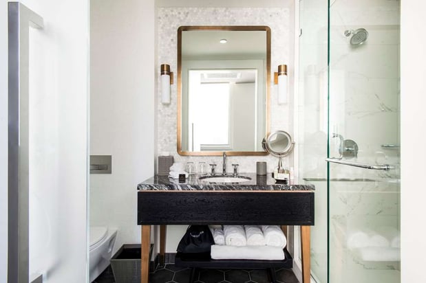 Images LondonHouse Chicago, Curio Collection by Hilton