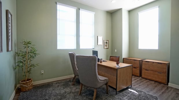 Images Oquirrh Hills Apartments