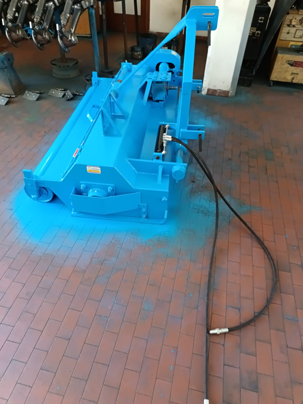 Images Officina Cavallone Costruzione Macchine Agricole Brindisi|Lecce Puglia