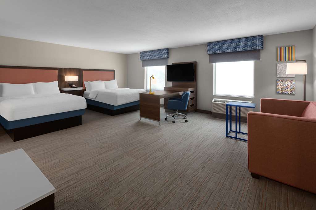 Guest room