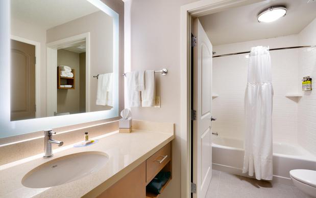 Images Staybridge Suites Gainesville I-75 by IHG