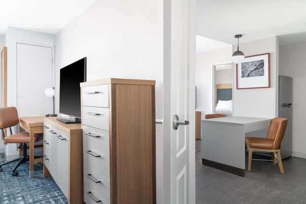 Images Homewood Suites by Hilton Detroit-Troy