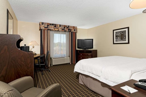 Images Hampton Inn Statesville