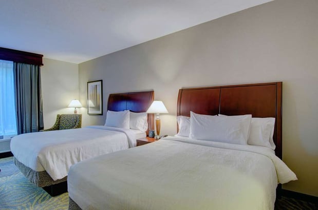 Images Hilton Garden Inn Norwalk
