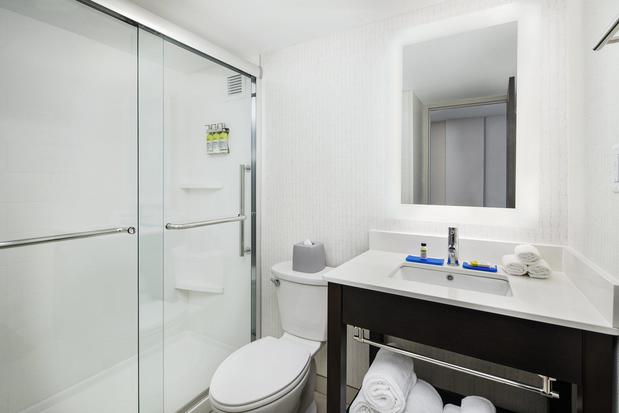 Images Holiday Inn Express Richmond - Midtown by IHG