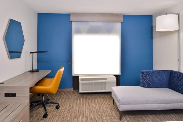 Images Holiday Inn Express Winston-Salem Medical Ctr Area by IHG