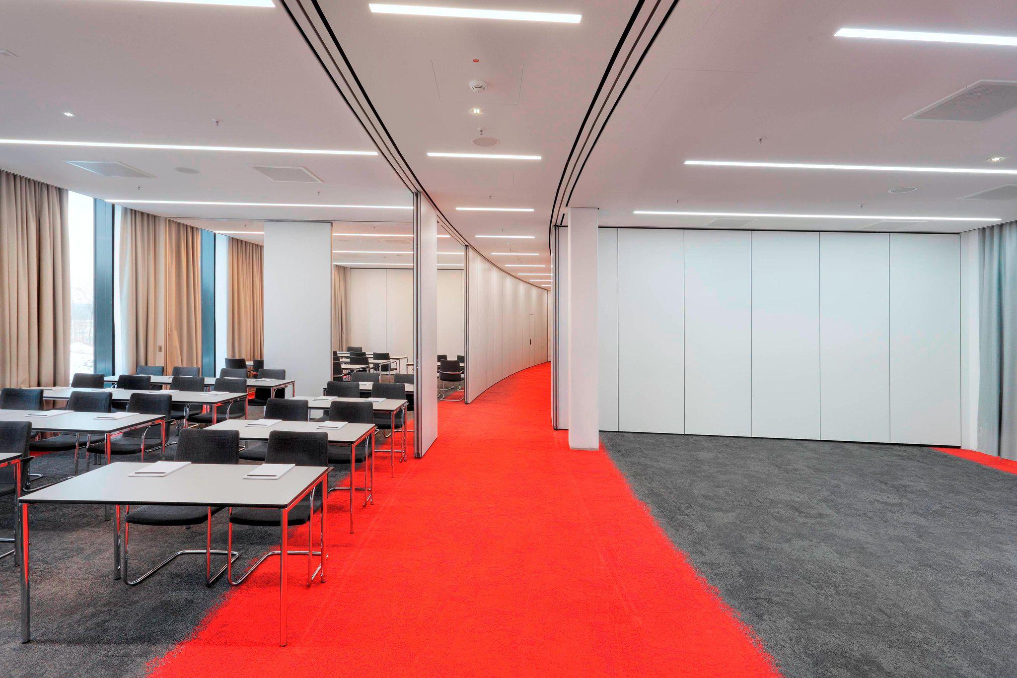 Hotel Nordport Plaza, Hamburg-Airport, a Tribute Portfolio Hotel - Closed, Südportal 2 in Norderstedt