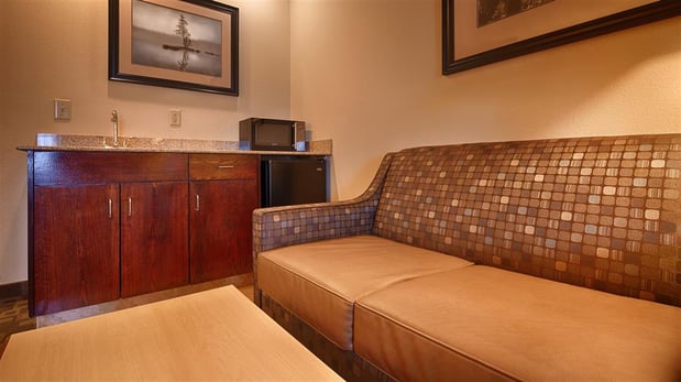 Images SureStay Plus by Best Western Roanoke Rapids I 95