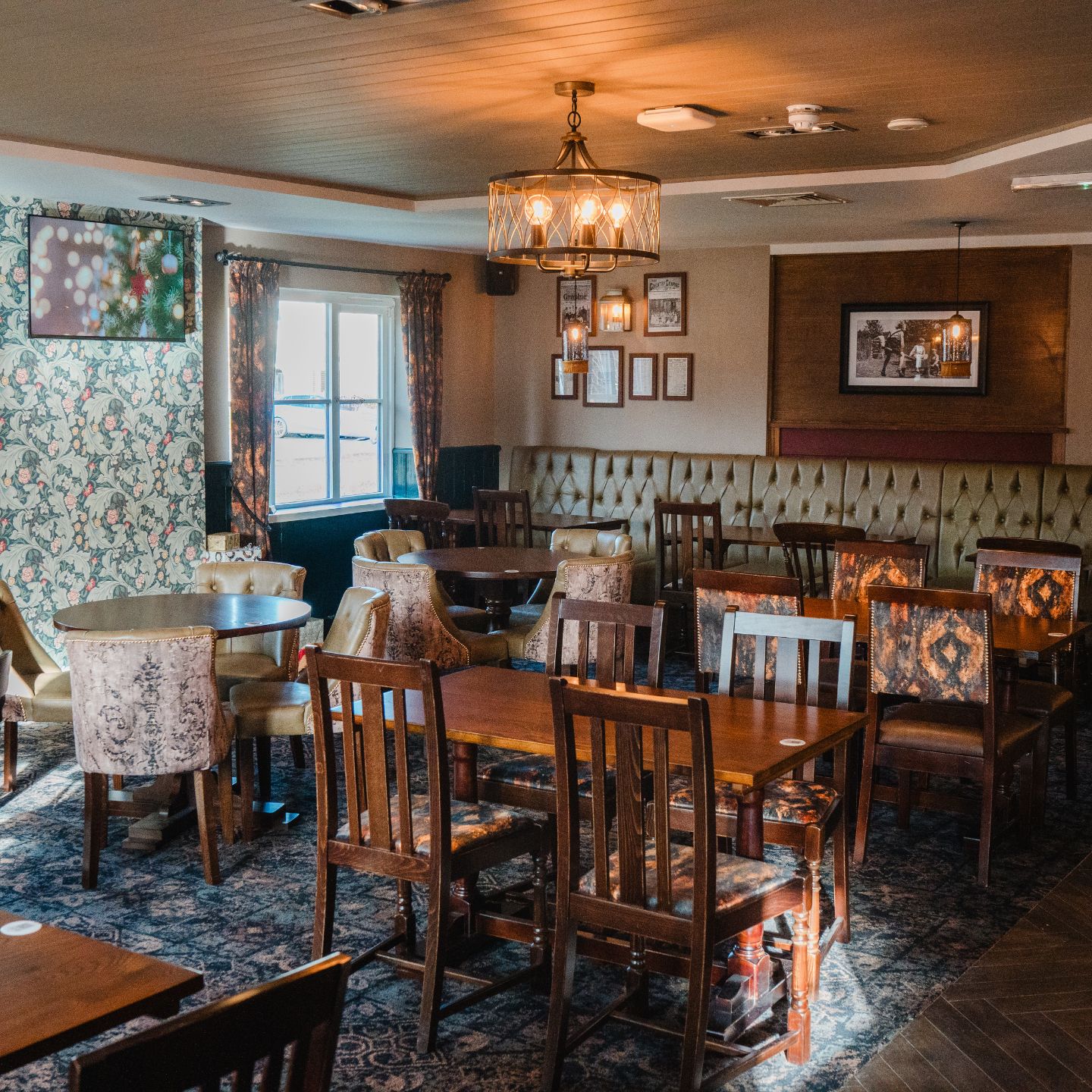 Penny Farthing  Dining Area