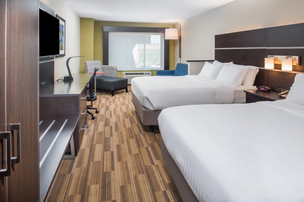 Images Holiday Inn Express & Suites Bismarck by IHG