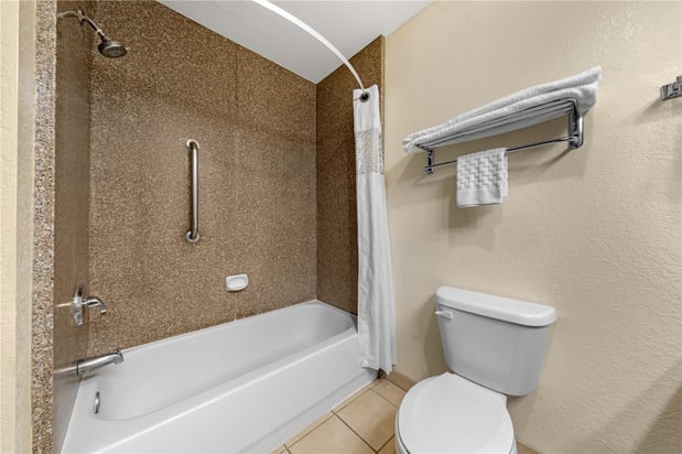 Images Best Western Plus Shamrock Inn & Suites