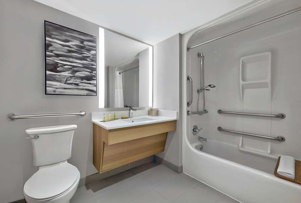 Images DoubleTree by Hilton Davenport