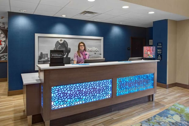 Images Hampton Inn & Suites Syracuse North Airport Area