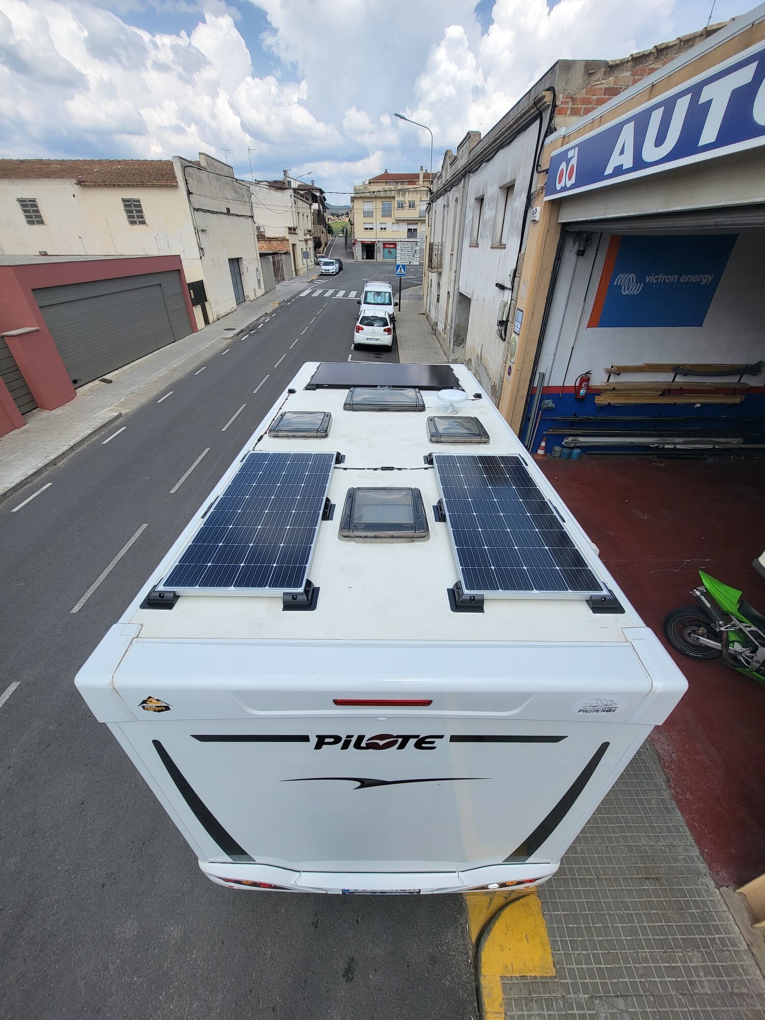 Images FreeVans S.L.- Taller de Autocaravanas & Camper Barcelona