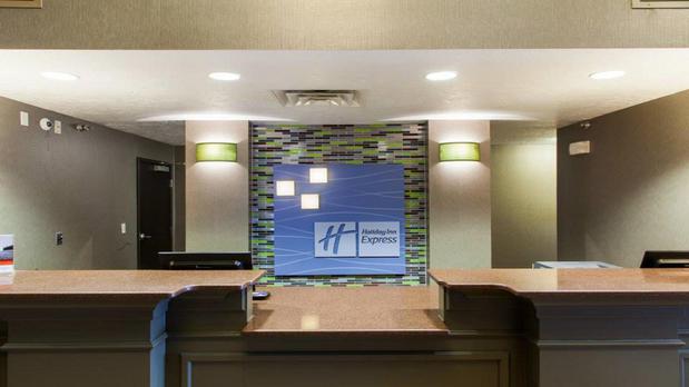 Images Holiday Inn Express & Suites Sioux Falls-Brandon, an IHG Hotel