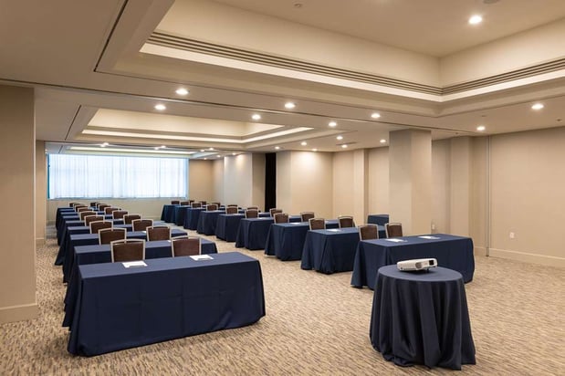 Images Inn at The Colonnade Baltimore - a DoubleTree by Hilton Hotel