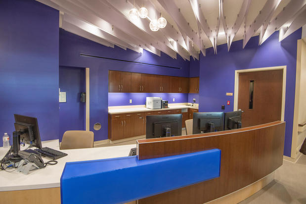 Images The Mother Baby Center at Mercy with Children's Minnesota