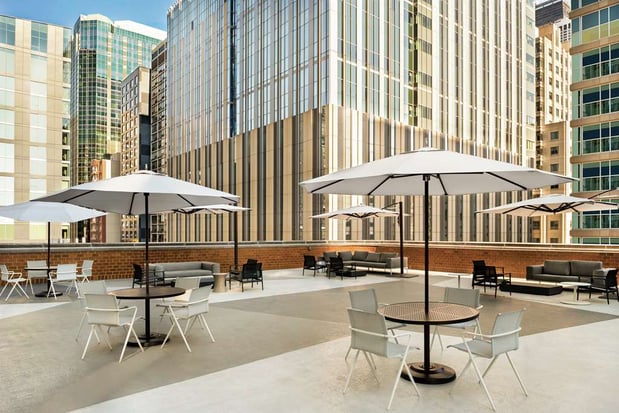 Images Hilton Grand Vacations Club Chicago Magnificent Mile