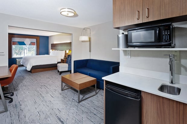 Images Holiday Inn Express & Suites Urbana-Champaign (U of I Area) by IHG