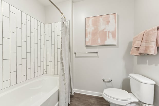 Images Story Lake Gibson | Luxury Apartment Homes
