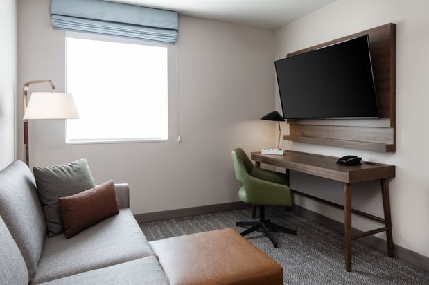Images Staybridge Suites Iowa City - Coralville by IHG
