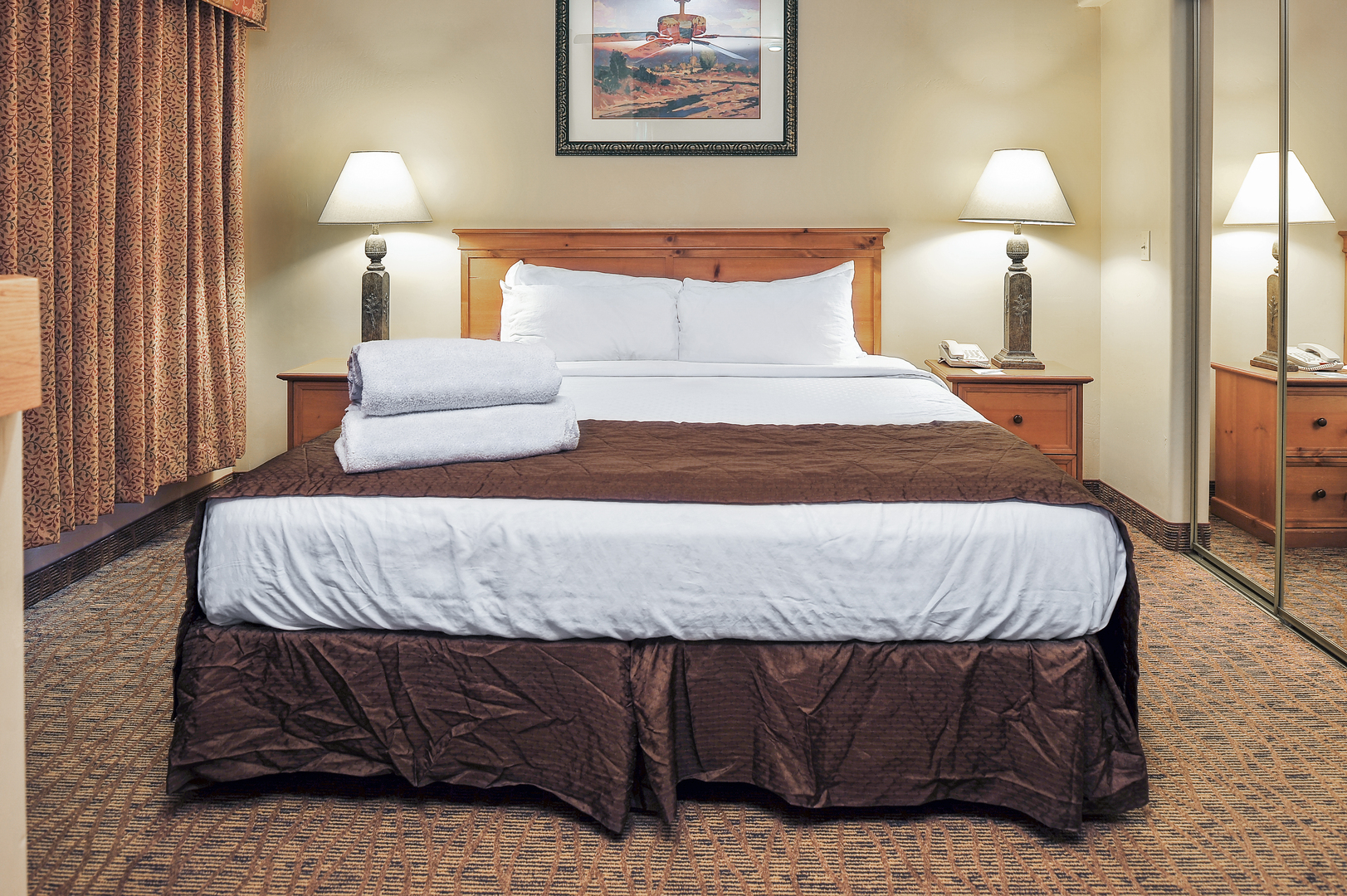 The 1-Bedroom Suite (Sleeps 4) at Bell Rock Inn Resort