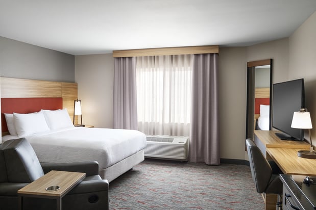 Images Candlewood Suites Milwaukee Airport-Oak Creek by IHG