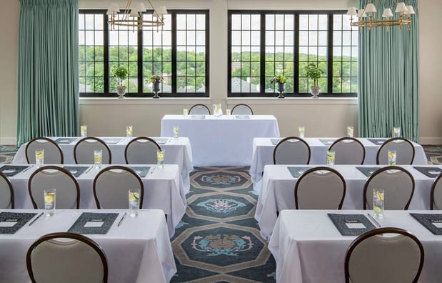 Images Graduate by Hilton Charlottesville