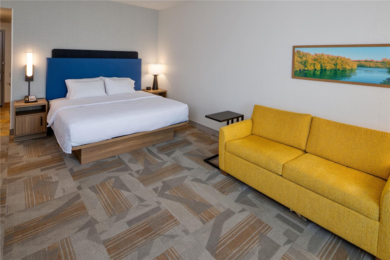 Guest room 
