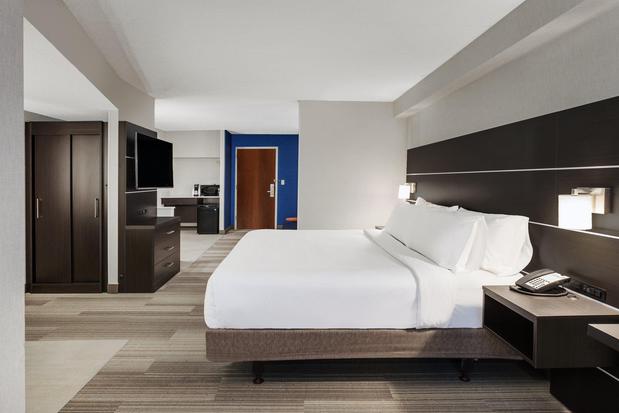 Images Holiday Inn Express & Suites South Portland by IHG
