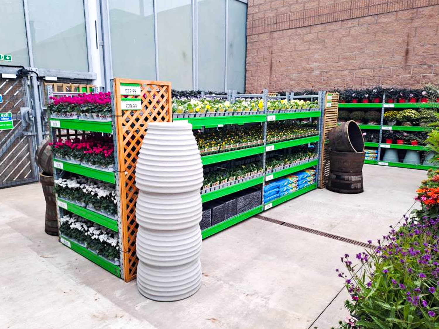 Images B&M Home Store with Garden Centre